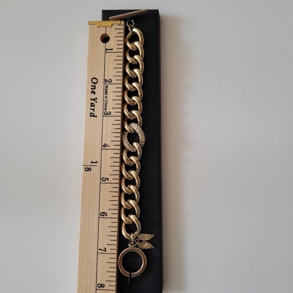 Victoria's Secret Gold-Tone and Rhinestones 7.5" Toggle Chain Bracelet - Picture 6 of 10